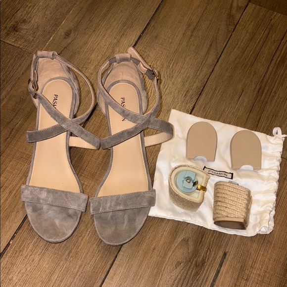 Pashion Footwear The Sandal Storm Suede with two 3” block heel kits Size 10 - Picture 1 of 6